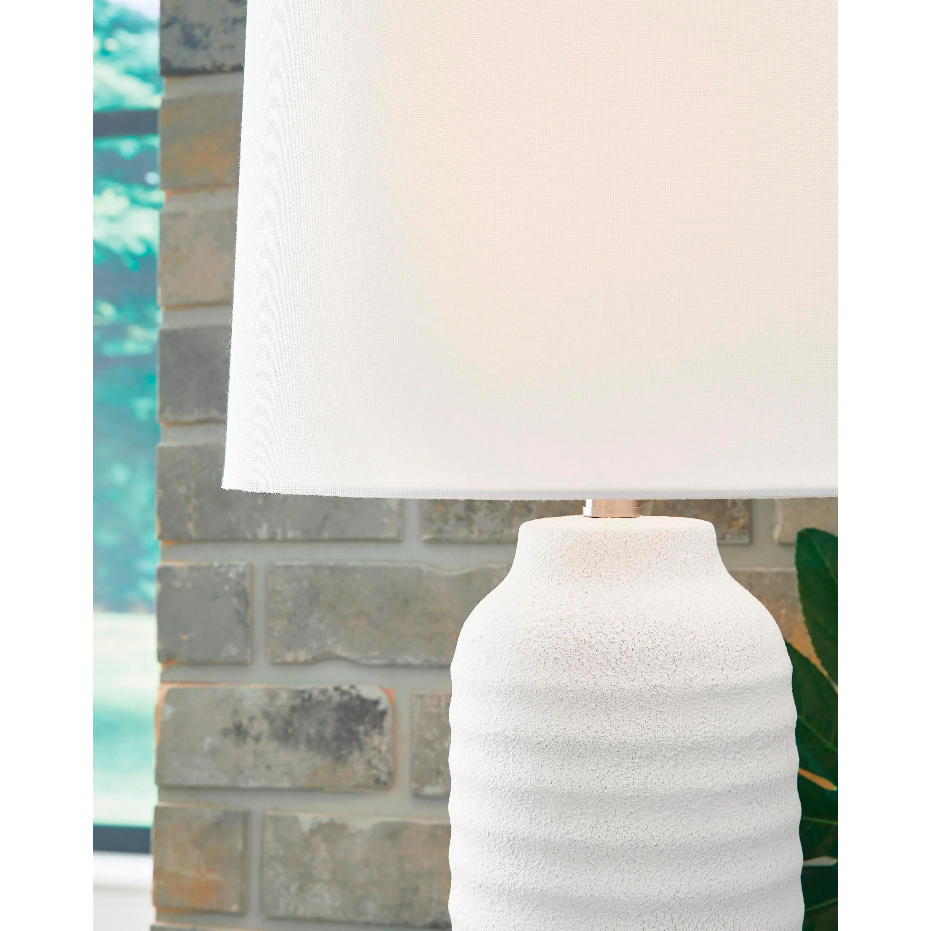 Signature Design by Ashley Vauville Table Lamp L243674 - Image 3