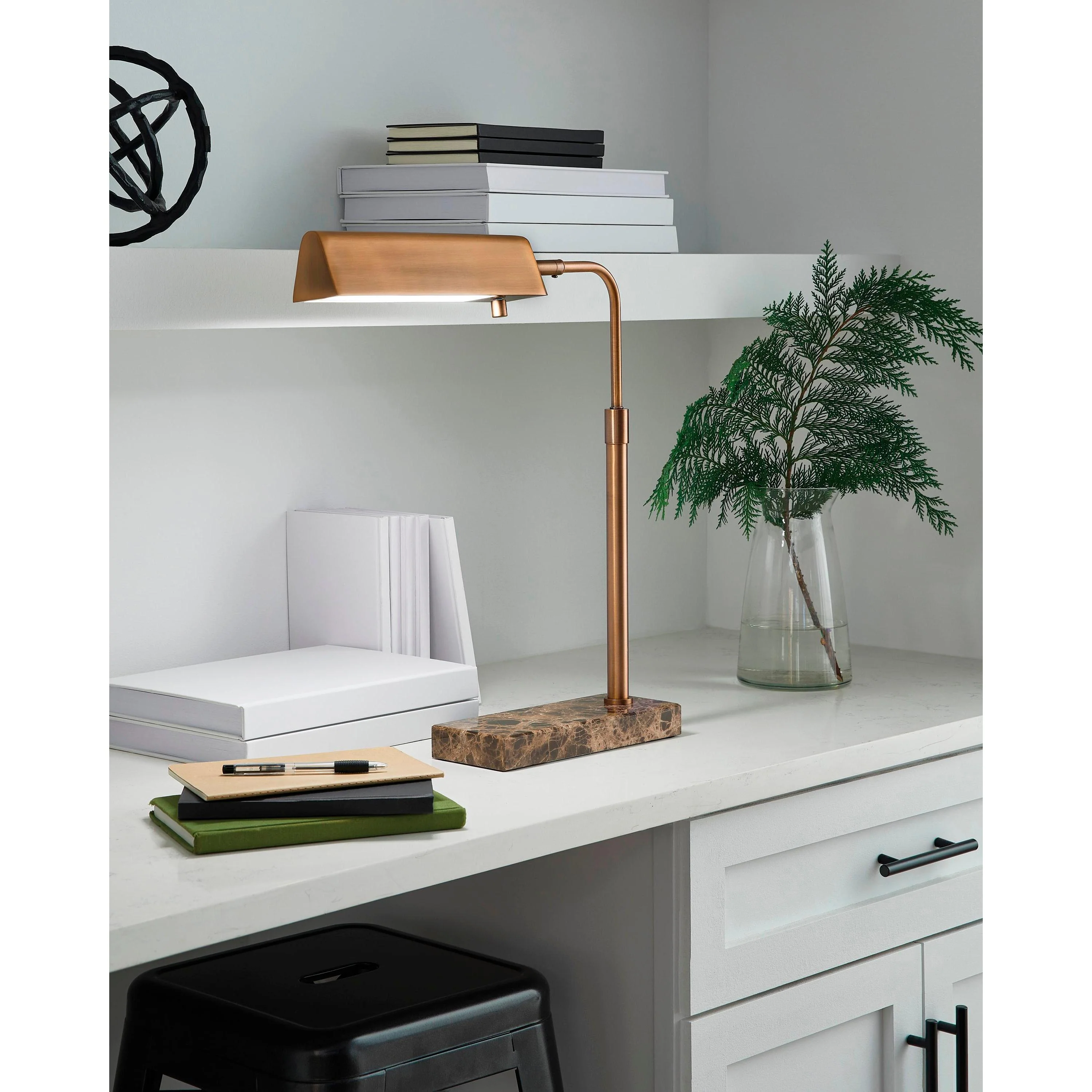 Signature Design by Ashley Yafe Table Lamp L734412 - Image 3