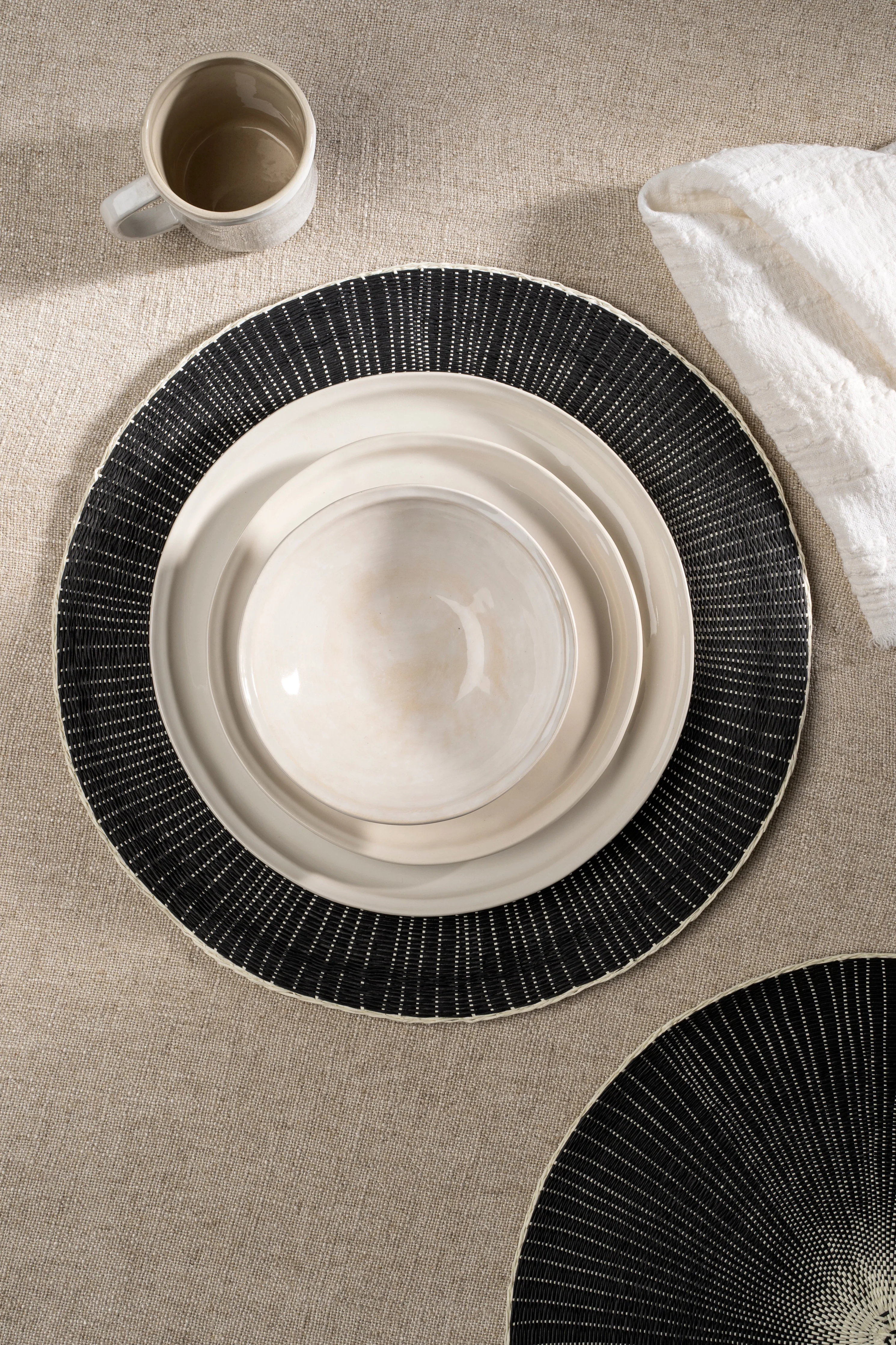 Willa Woven Placemat, Black - Image 2