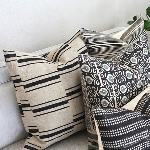 Beni Black Pillow - Image 3