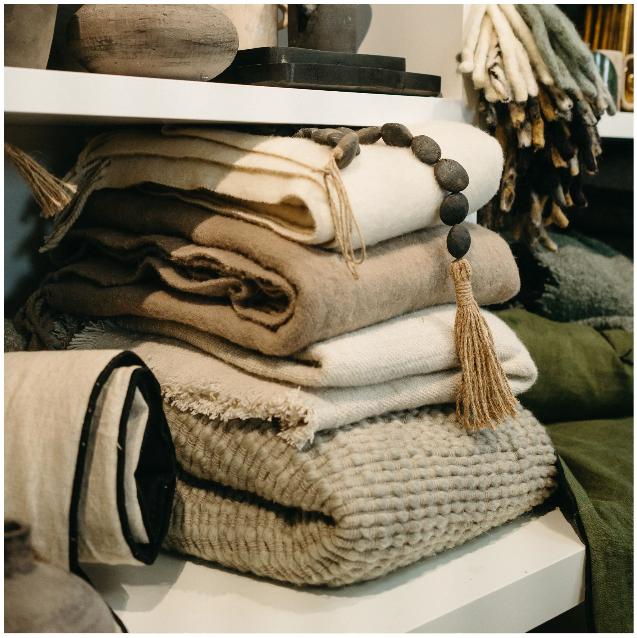 Orion Merino Wool Throw - Image 2
