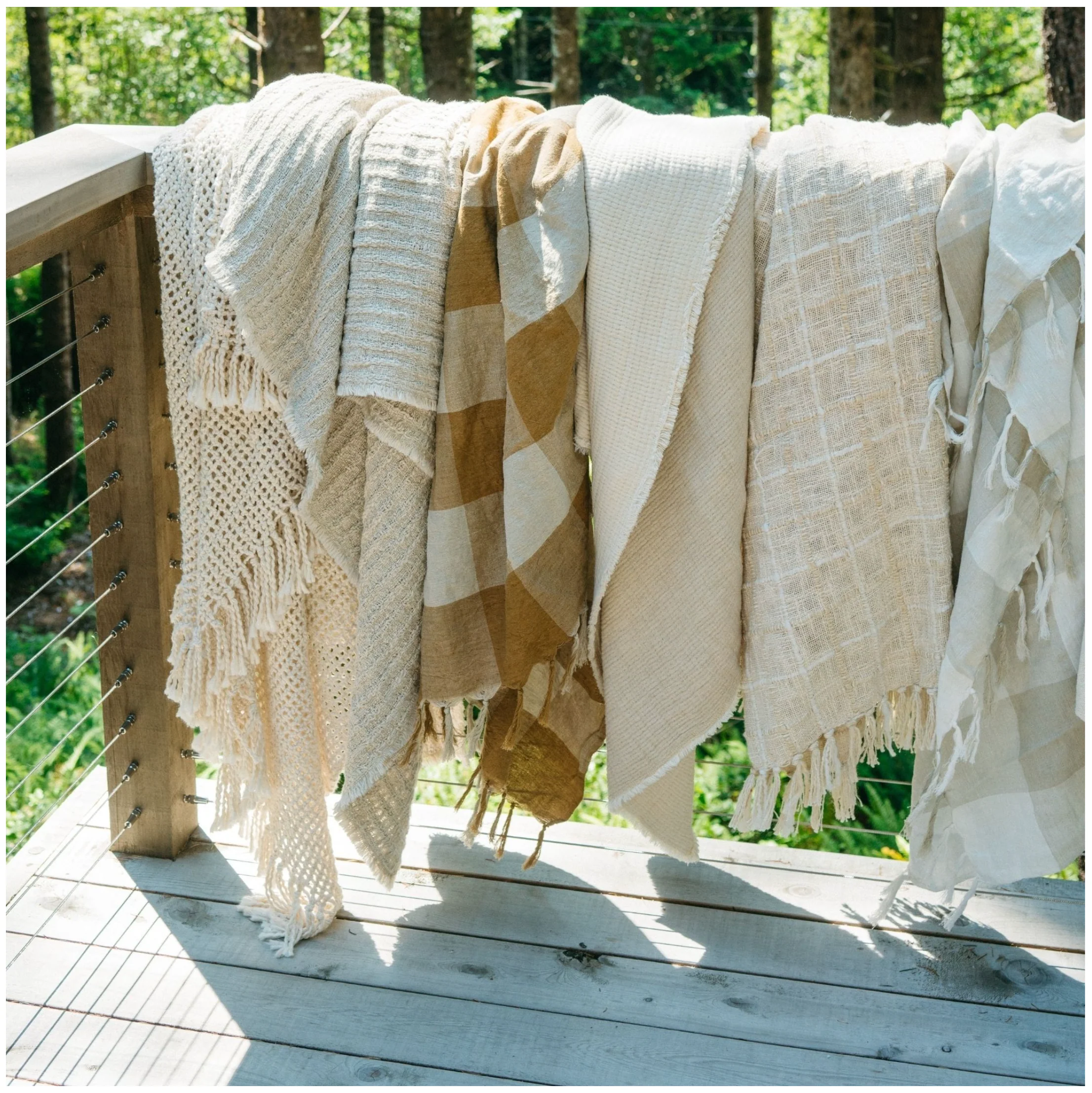 Linen Elysia Throw - Image 2
