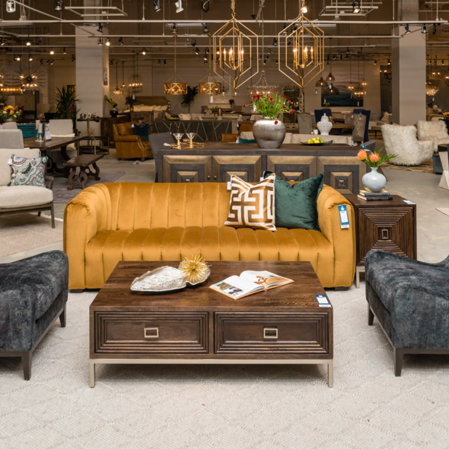 Claire Sofa - Image 3