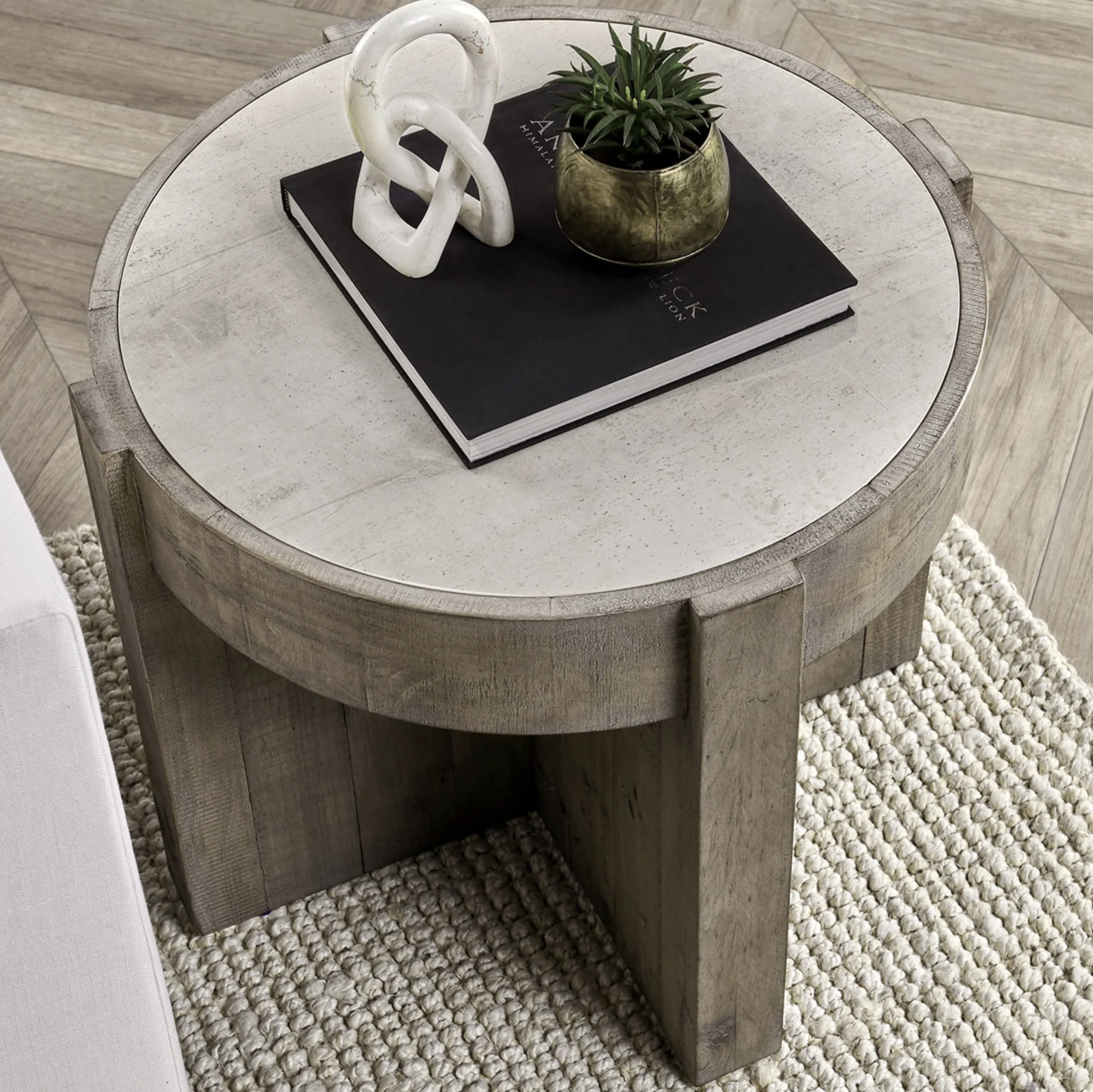 Sonoma Reclaimed Pine 26" Round End Table Distressed Gray/Weathered Chalk - Image 3