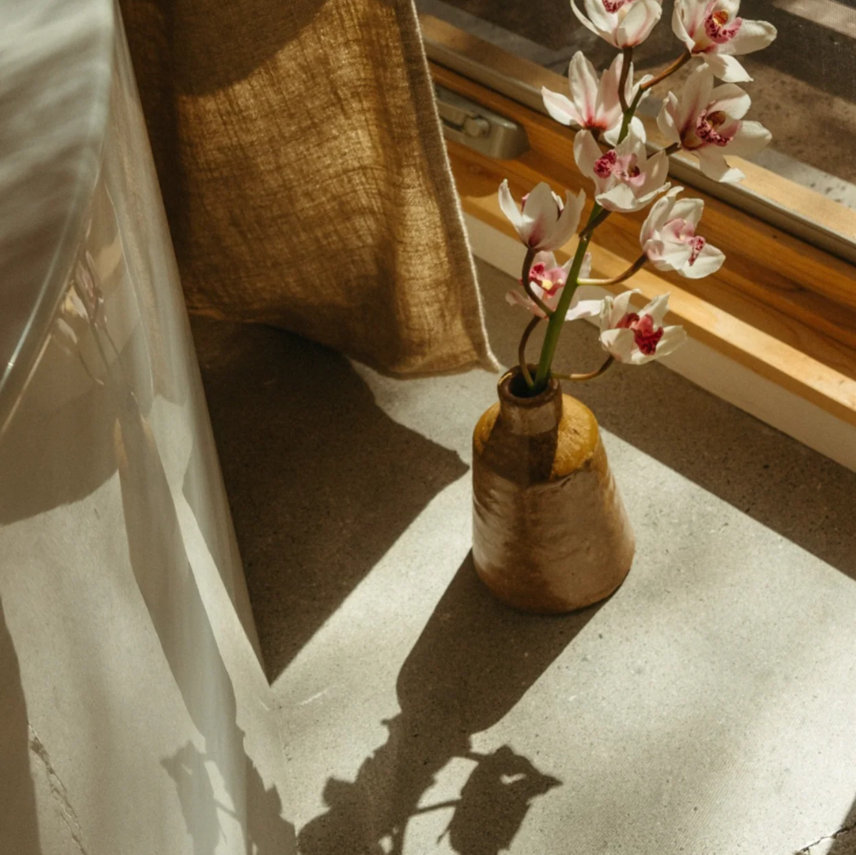 Earthen Terracotta Vase L - Image 2