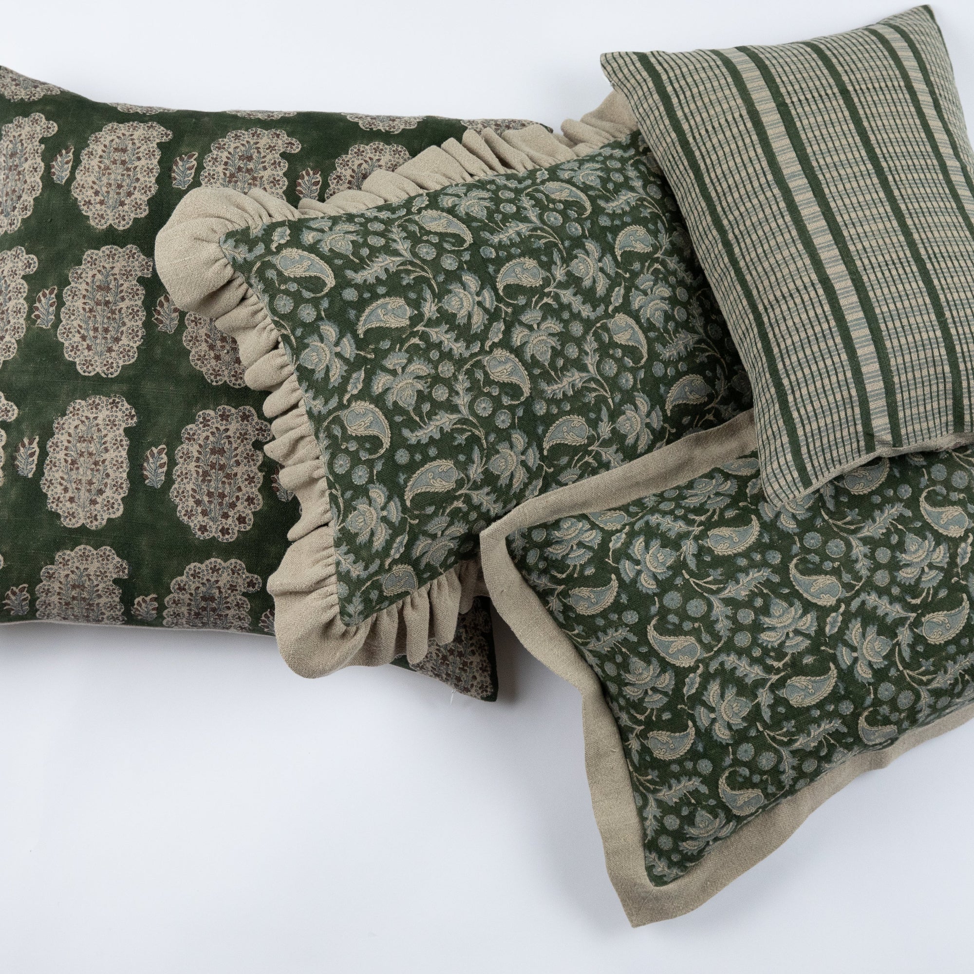 Bari Seaweed with Ruffle Pillow - Image 2