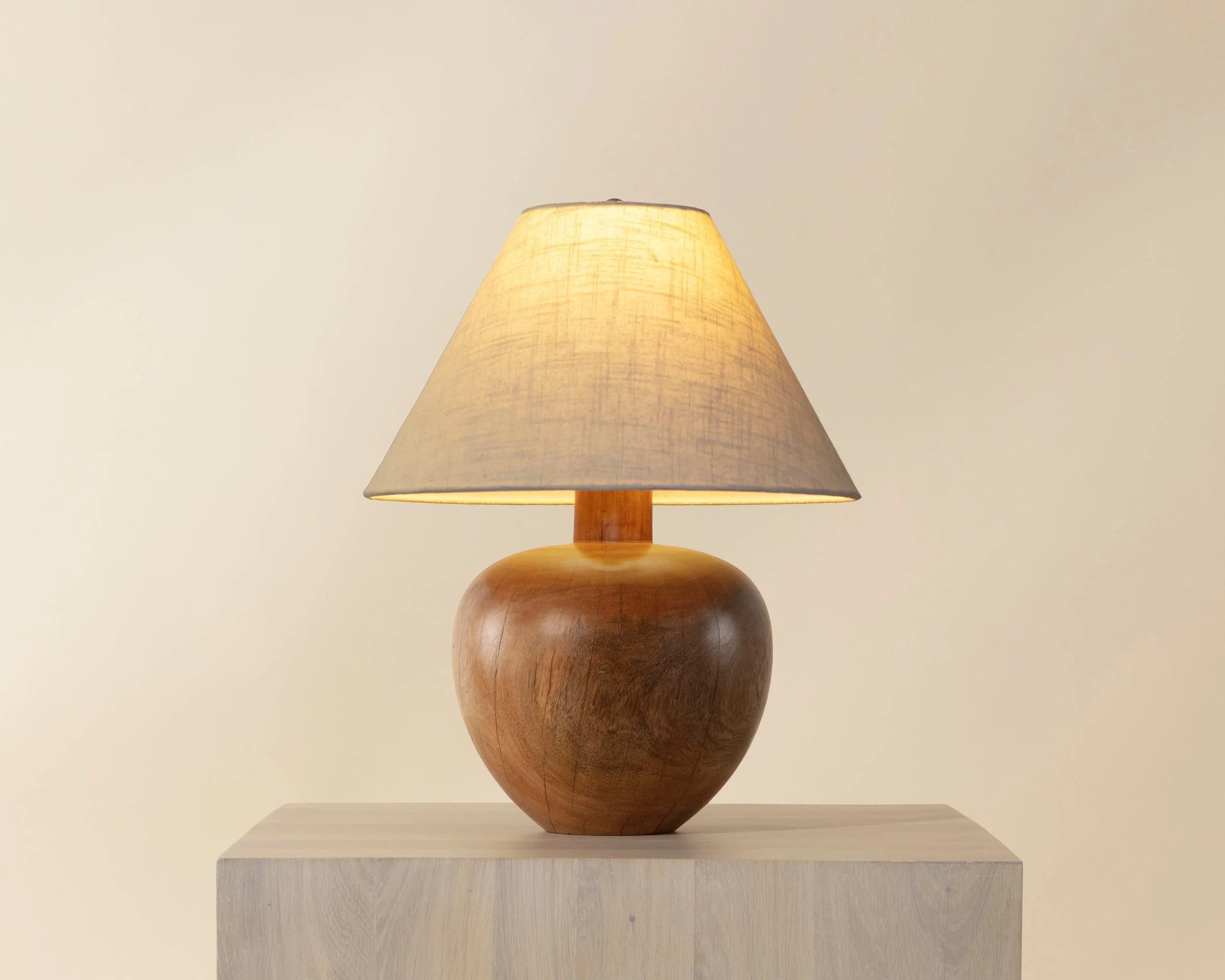 Dira Table Lamp - Image 2