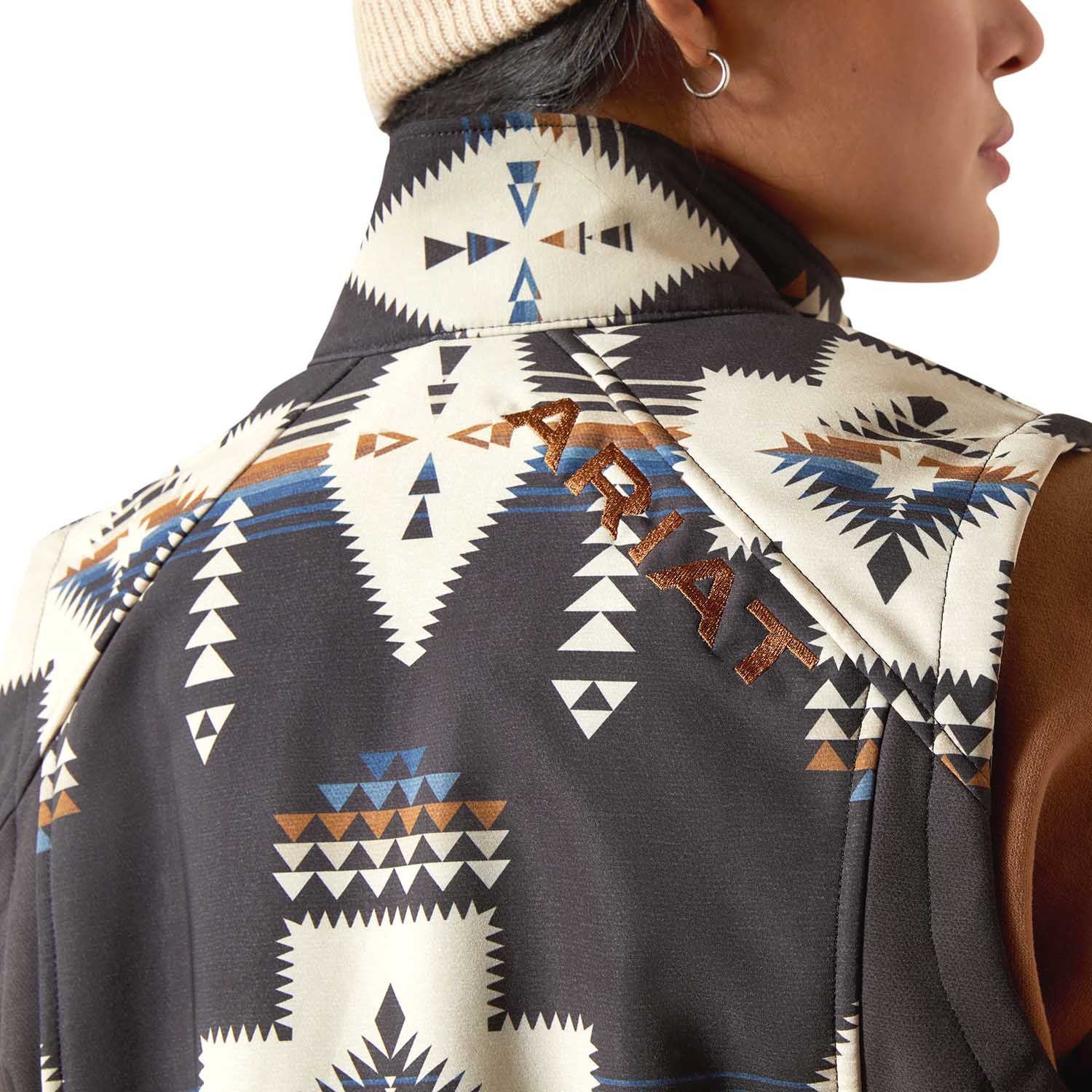 Ariat Womens Logo Softshell Western Print Vest – Durable Outdoor Layer with Zip Pockets - Image 3