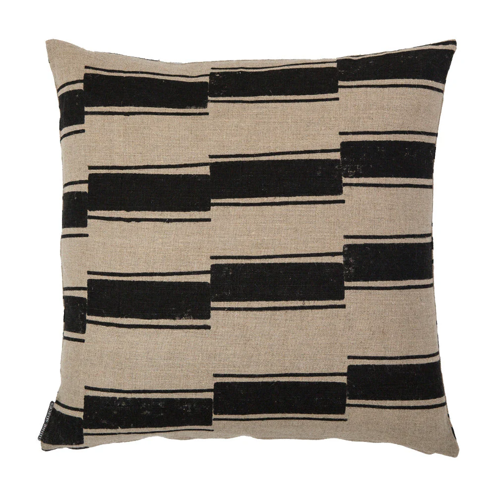Beni Black Pillow