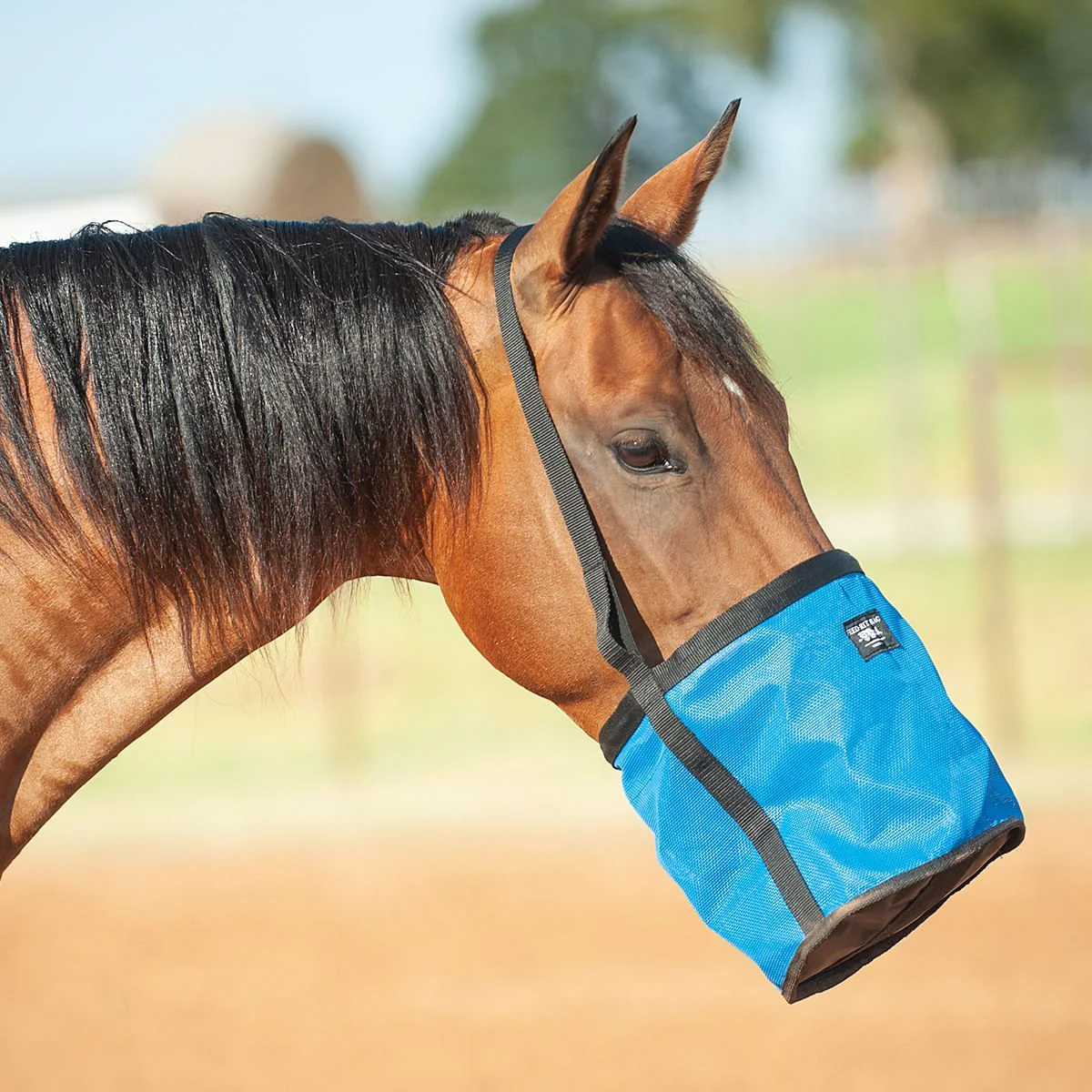 Cashel Feed Rite Bag - Image 1
