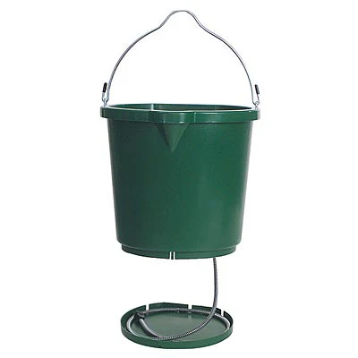 Farm Innovators Heated Flat-Back Water Bucket, 5 Gallon - Image 1