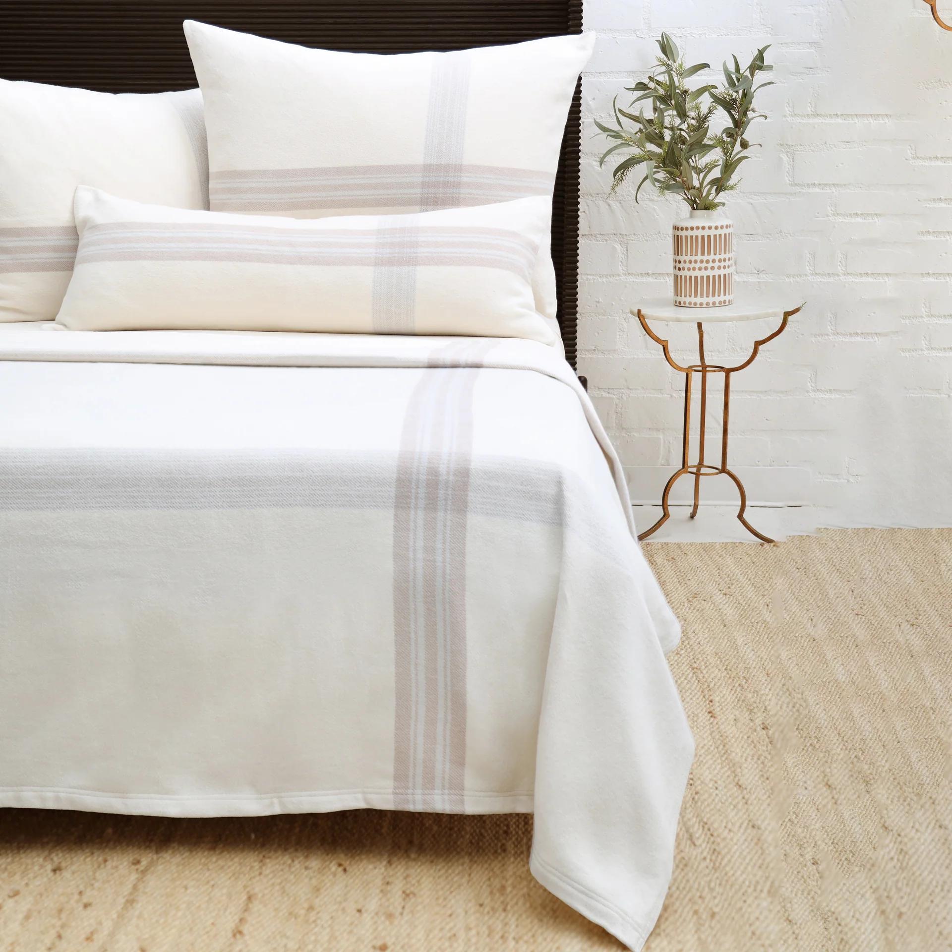 Gwyneth Blanket Collection