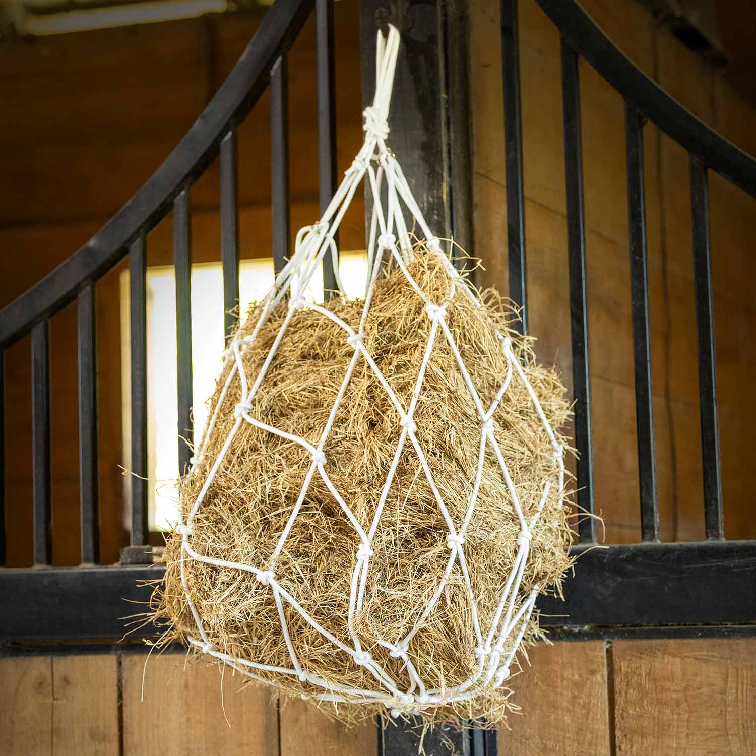 Jeffers Heavy-Duty Cotton Hay Net with 6" x 6" Holes, Holds 1/4 Bale - Image 1