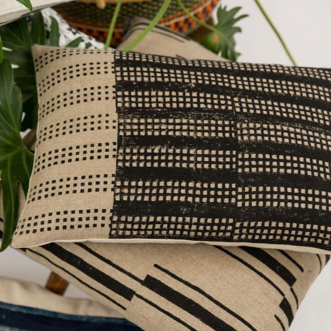 Nepsa Black Band Pillow - Image 3