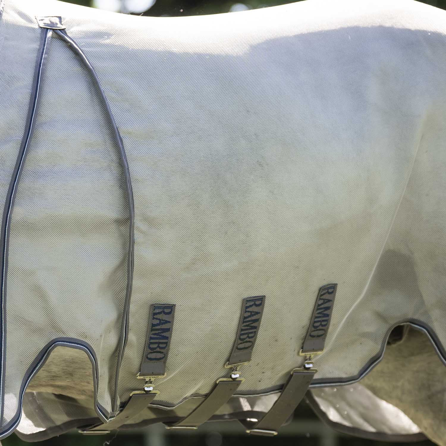 Rambo Optimo Protector Plus Fly Sheet with Detachable Hood for Horses - Image 3