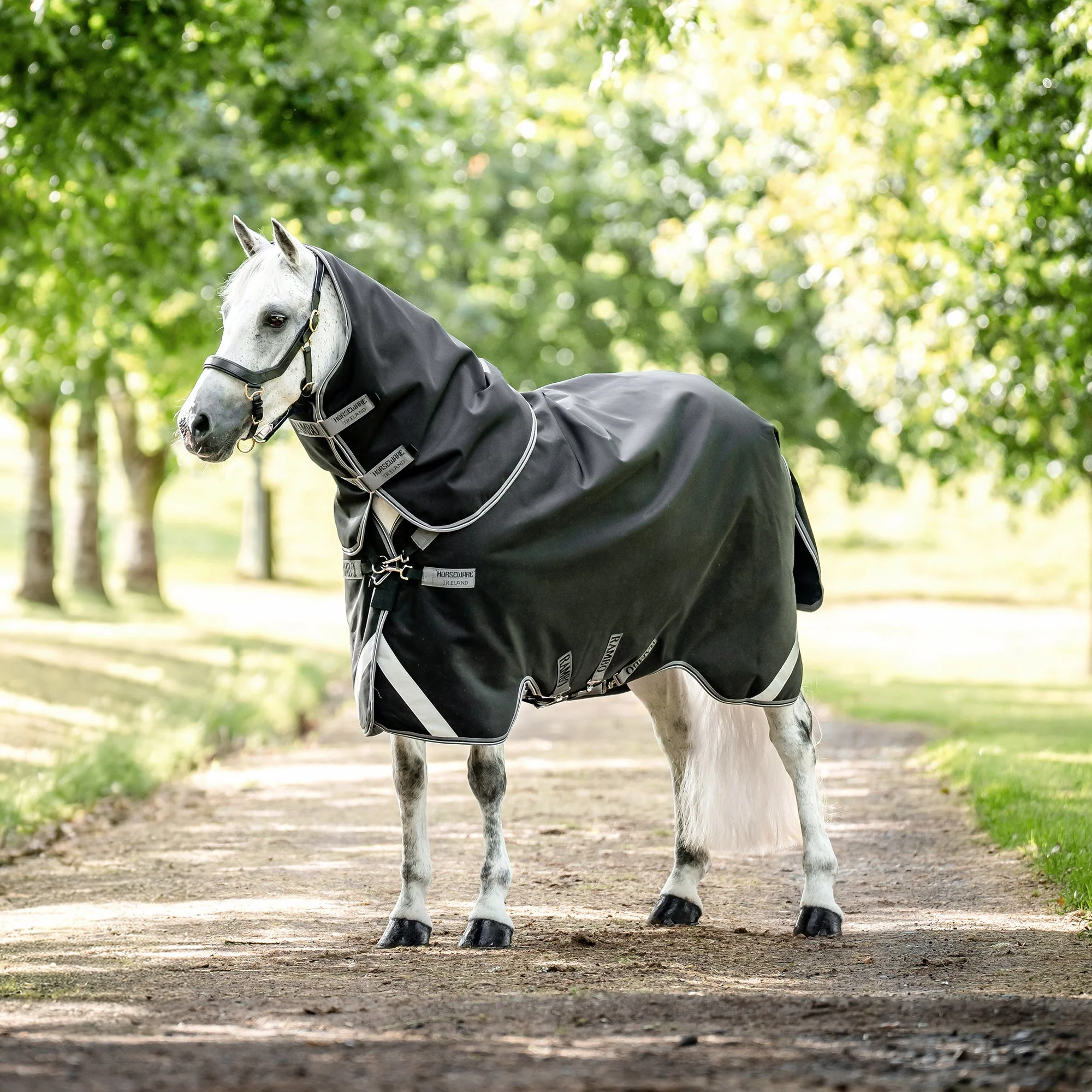 Rambo Supreme Vari-layer Turnout, 1680D, 450 Gram, Black/Thunderstorm Grey - Image 1