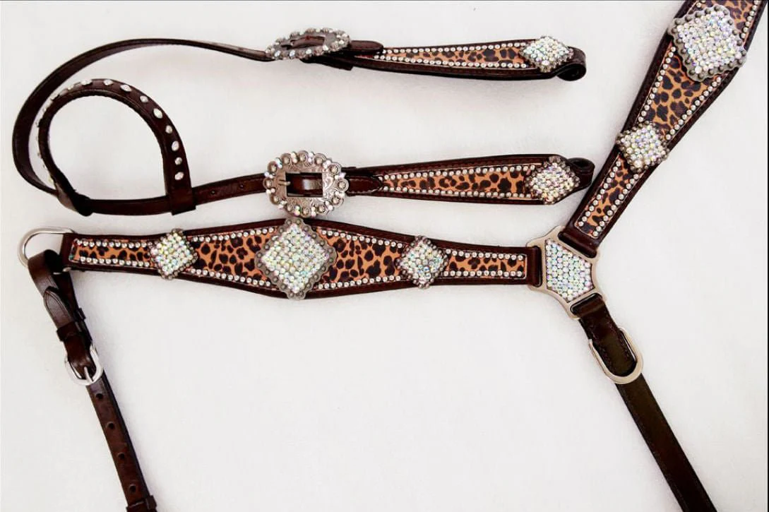 Showman Rhinestone Concho & Cheetah Tack Set - Image 2