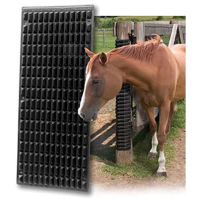 The Equine Scratcher - Image 1