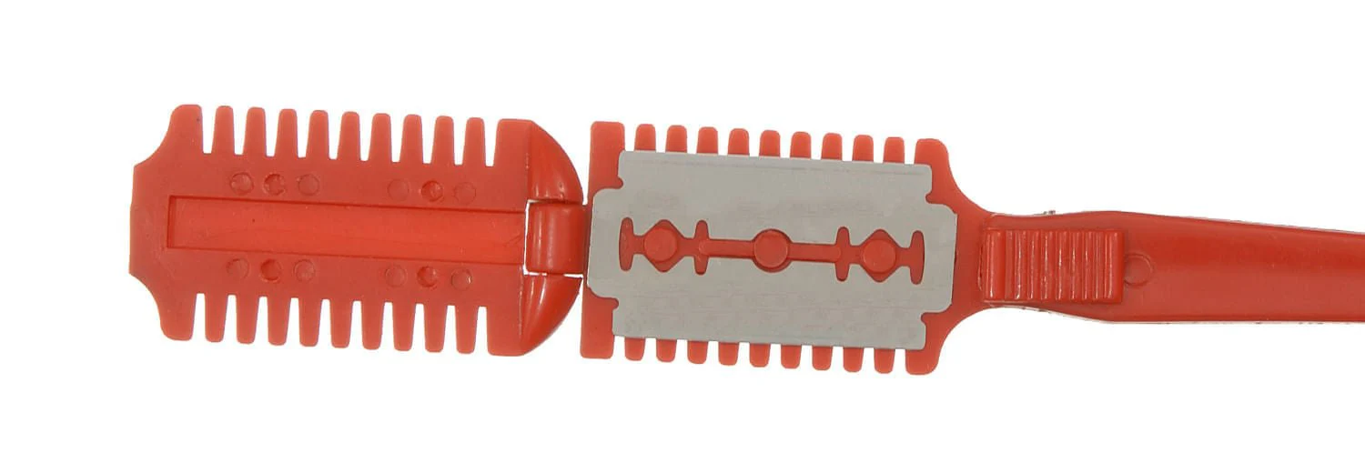 Thinning Comb w/Razor Blade - Image 2