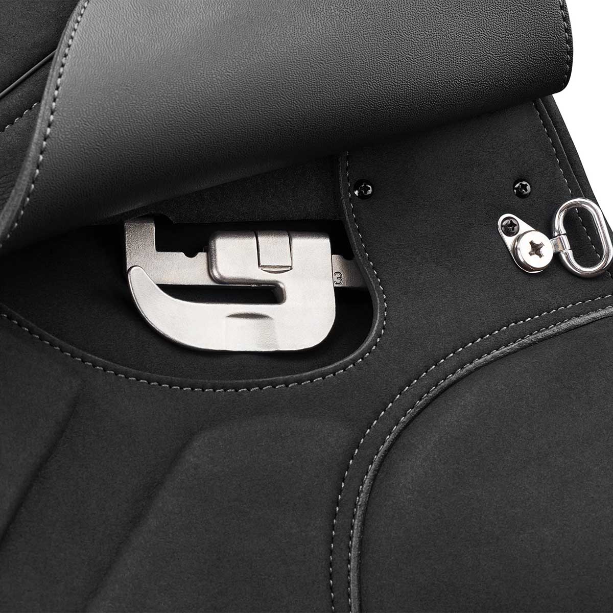 Wintec Isabell Dressage Saddle, Black - Image 3